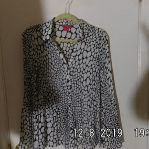 Silk Blouse Black & White flowing sleeves